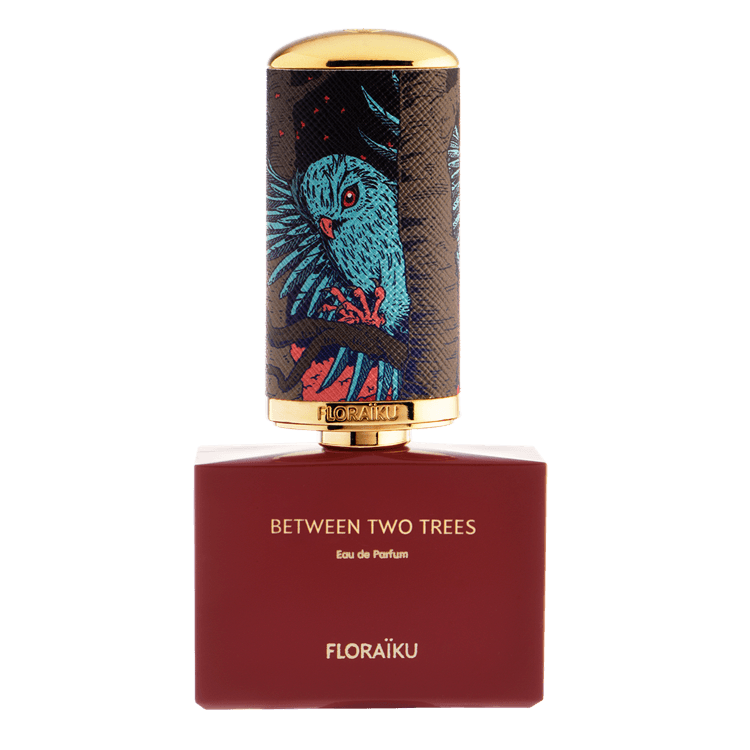 Between Two Trees de Floraiku